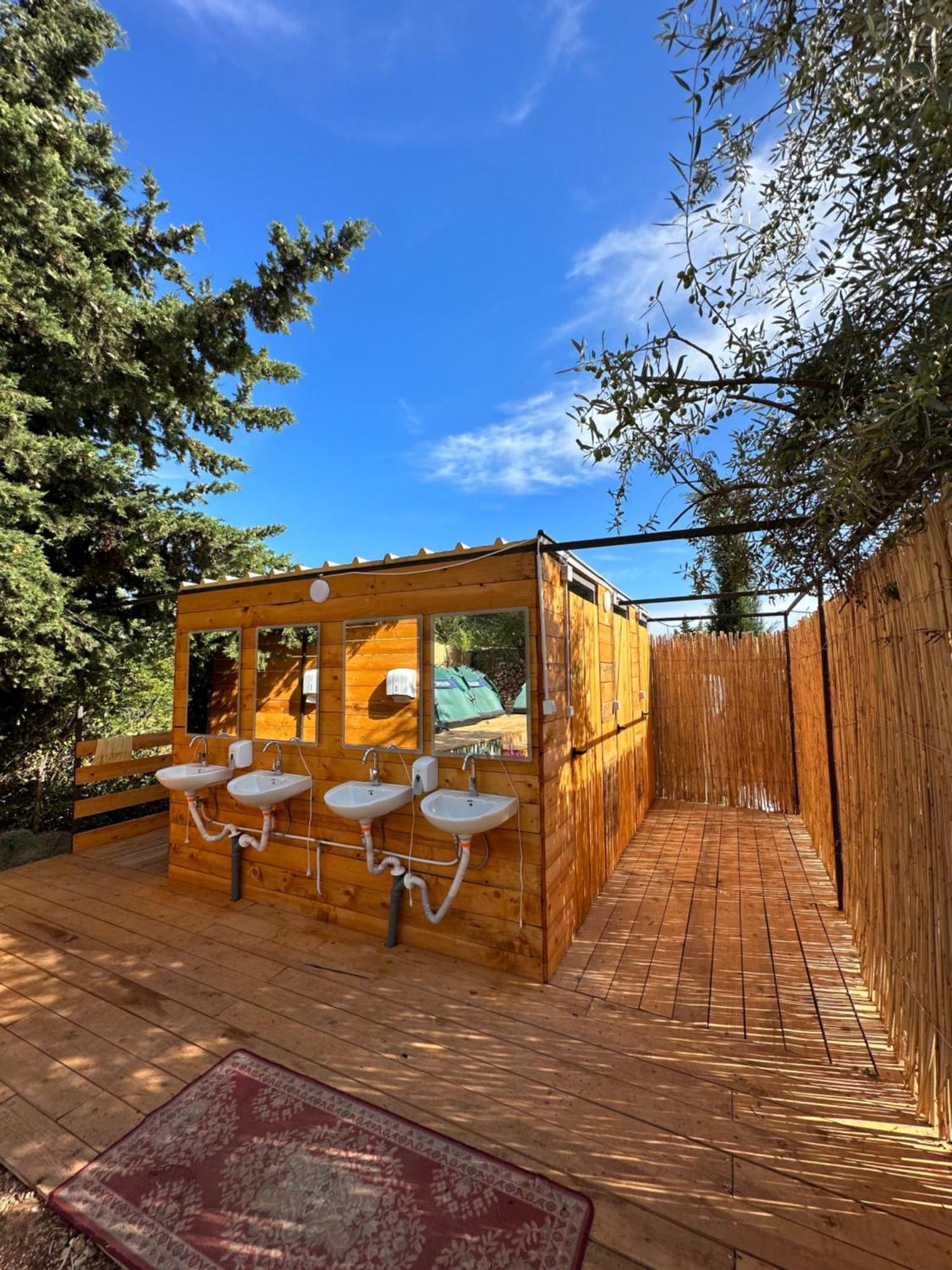 Alt Camping Hotel Dhërmi Exterior foto