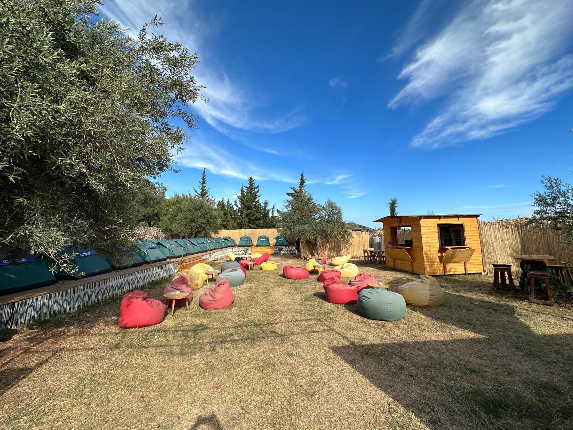 Alt Camping Hotel Dhërmi Exterior foto