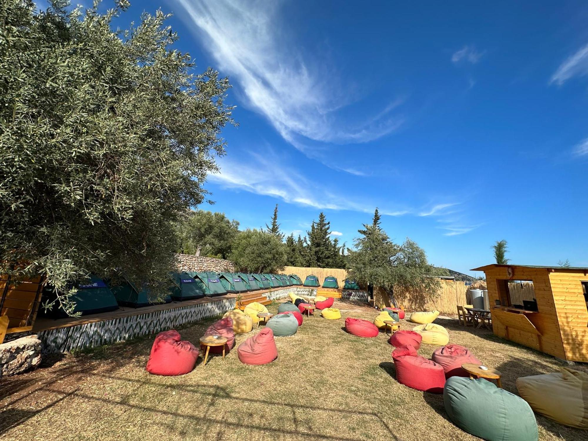 Alt Camping Hotel Dhërmi Exterior foto